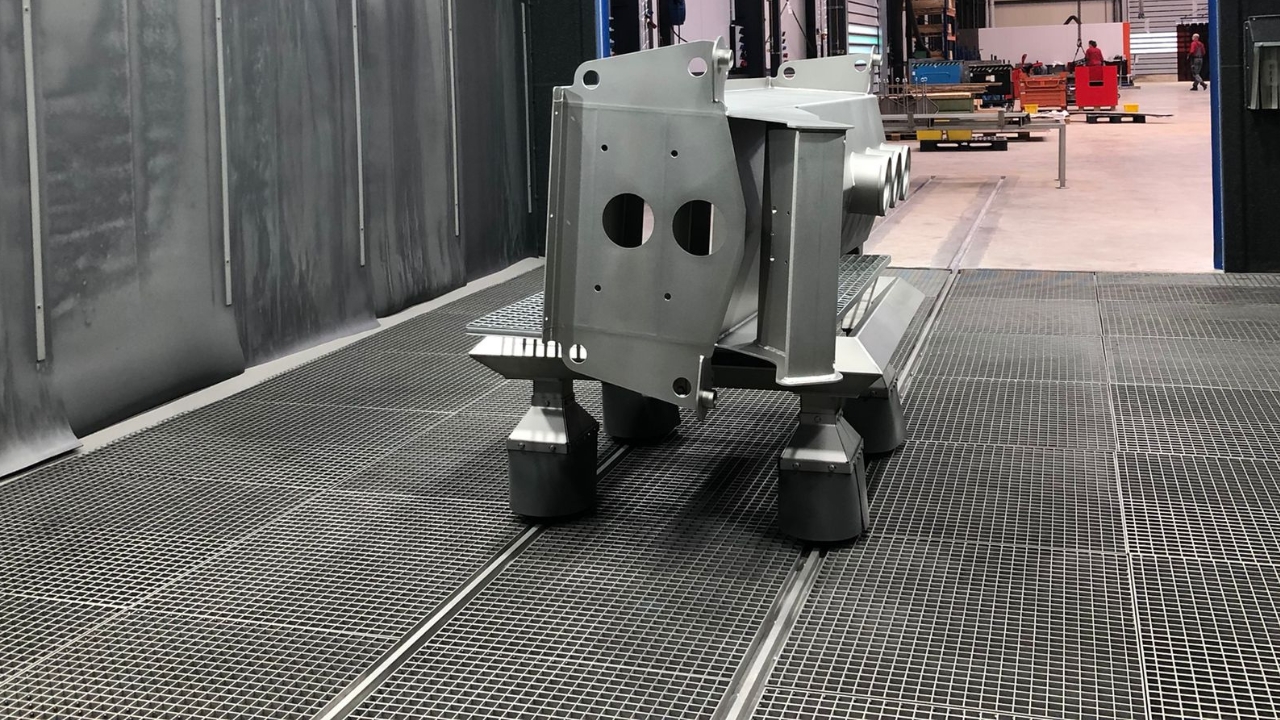 Rail trolley systems for an optimized production process