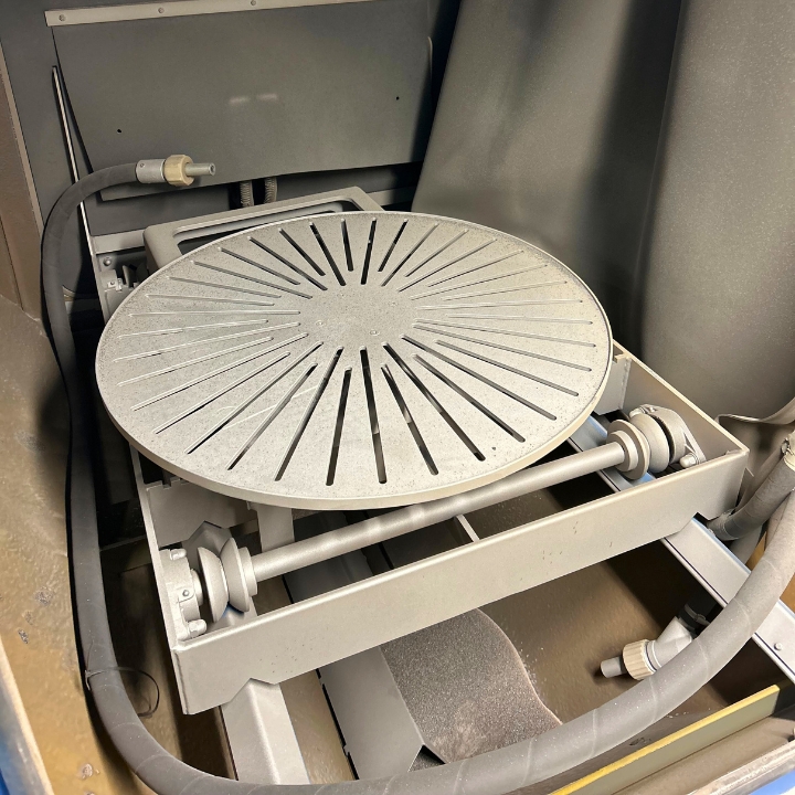 Upgrade your SLF blasting cabinet with a rotary table